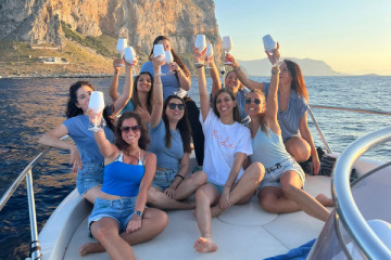 Palermo: Luxury Boat Tour with Snacks & Snorkling