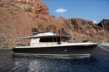 Private Motor Yacht Cruises (Targa 46)