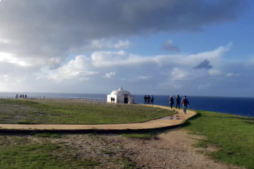 From Lisbon or Sesimbra: 4x4 Tour to Cape Espichel