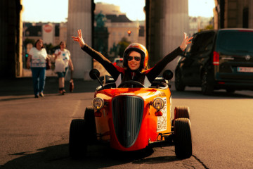 Hotrod Vienna Daylight Tour - The fastest sightseeing tour!