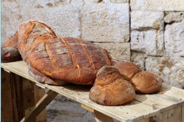 Altamura ‘Bread and Sweets’.