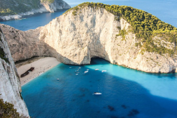 Yacht Cruise to Shipwreck Beach & the Blue Caves - Nala Yacht (5 hours)