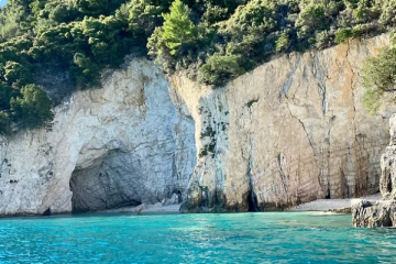 2 hours - Keri Caves & Marathonisi