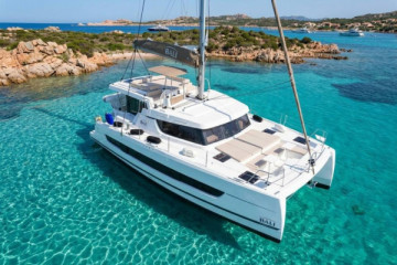 N°115 Tavolara by catamaran from Olbia (Luxury5)