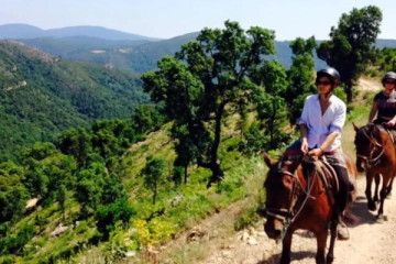 2-hour horseback ride