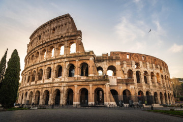 Colosseum & Roman Forum: Small Group Guided Tour