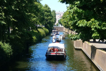 Meeting Cruise on a Covered & Heated Canal Boat