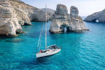 Milos: Luxury Sailboat Cruise to Kleftiko Bay with Meal & Drinks