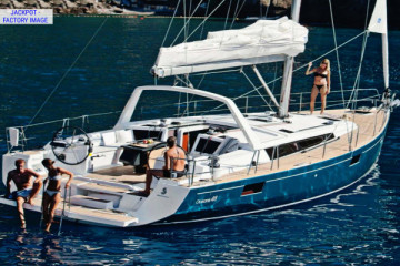 SHARED SUNSET CRUISE TO DIA ISL ON A LUXURIOUS SAILBOAT