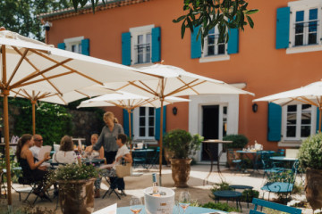 Visit and Wine Tasting in the garden