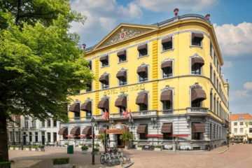 City Walk + High Tea Des Indes Group