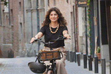 Madrid by Electric Bike  + Photo Shoot + Tapas