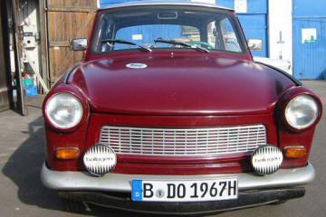 Two-hour Berlin-Sightseeing in a Trabant 601