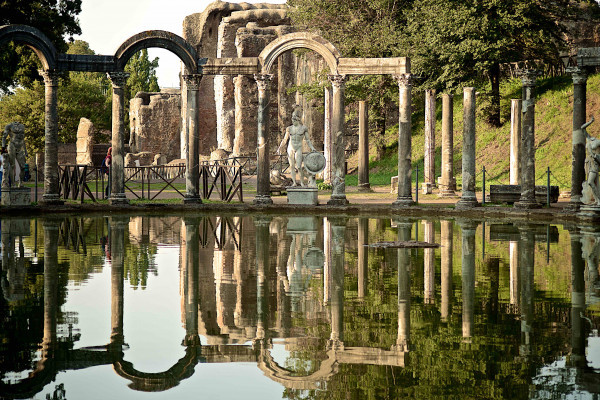 Villa Adriana' ancient Swimming-pool