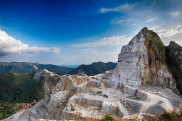 CARRARA MARBLE QUARRIES & PISA TOUR