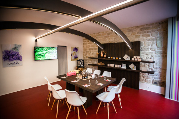 Candora perfume shop in le Marais area in Paris