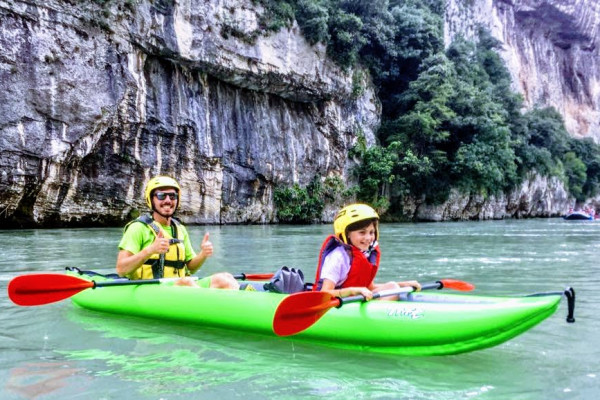 Tour with friends or family