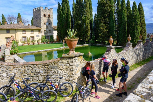 Chianti bike tour - Verrazzano Castle