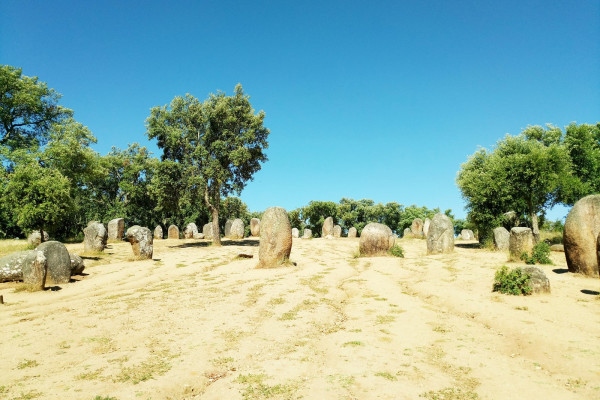 Almendres