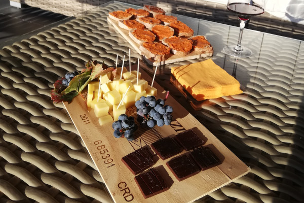 Our seasonal aperitif enjoyed at a chateau
