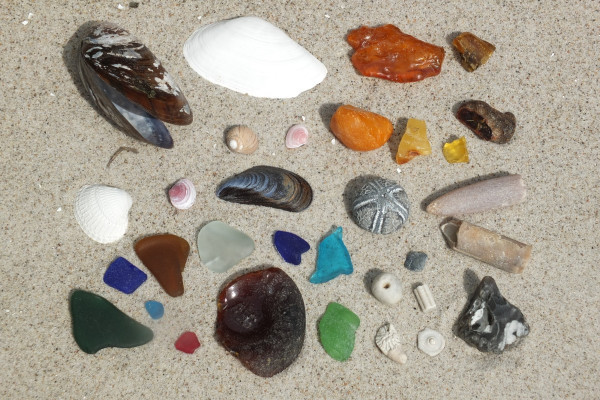 There are many different objects to hunt for at the Baltic Sea