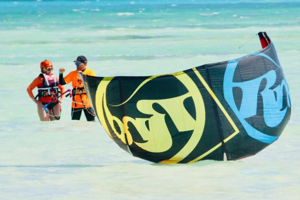 Kite control and piloting