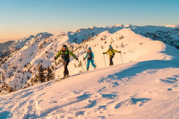 Introductory lesson to ski mountaineering - Alpe Cimbra