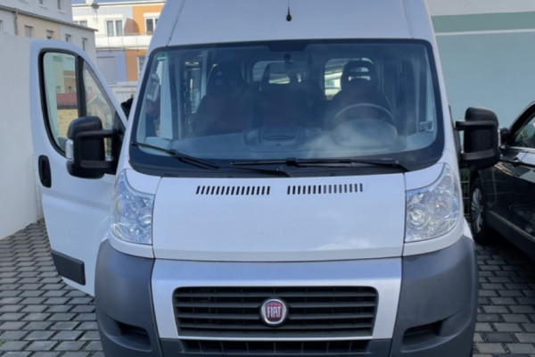 8 Places Van