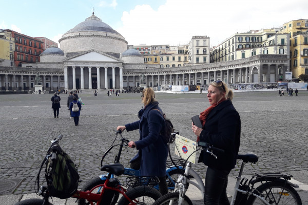 ebike tour Pausilypon Piazza del Plebiscito