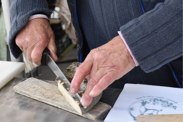 Gourmet tour of the Saint Tropez market