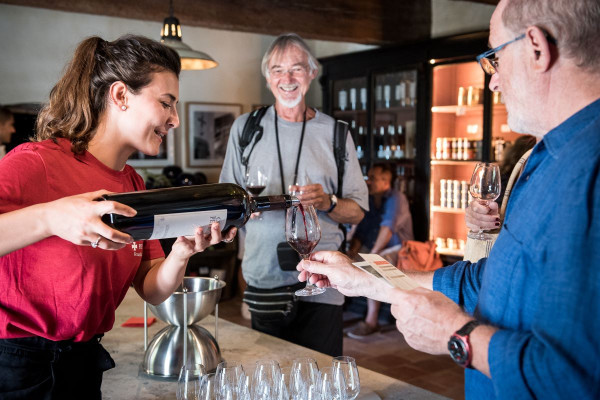 The commented wine tasting