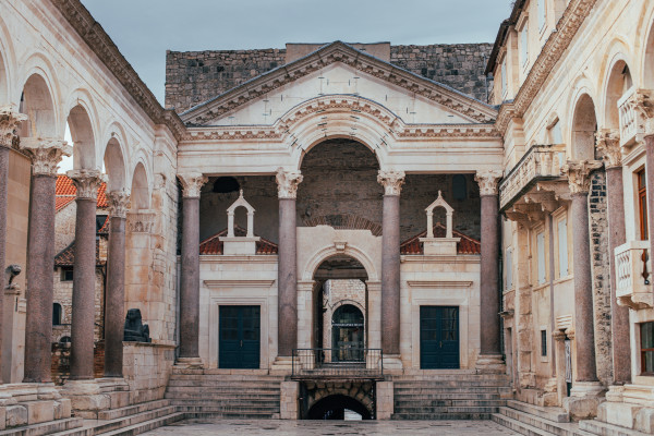 Peristyle