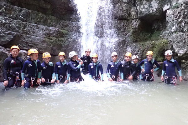 School groups doing canyoning