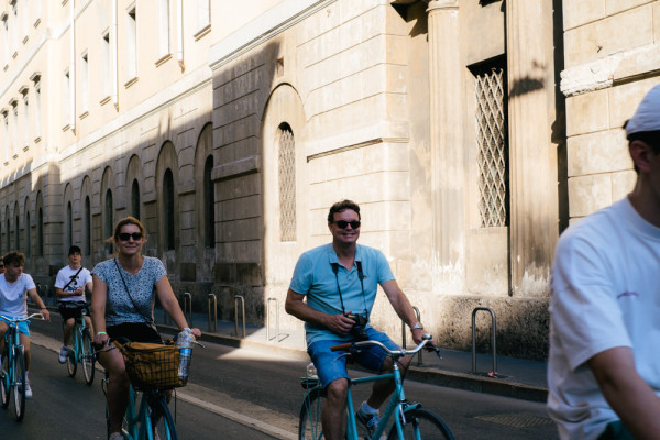 Cycling together in Milan
