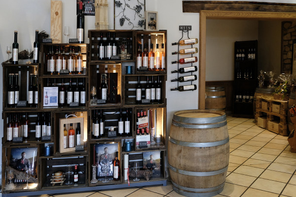 Caves des Vignerons, vinothèque