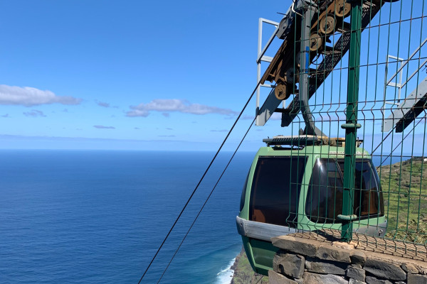 cable car achadas da cruz