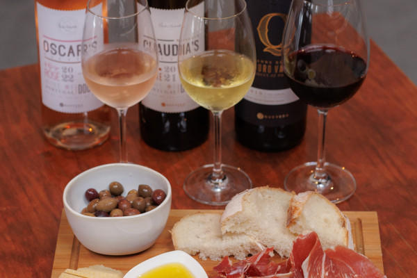 DOURO WINES & GOURMET PLATTER