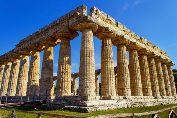 Private Tour: Paestum, Mozzarella Bufala guided tour and lunch included
