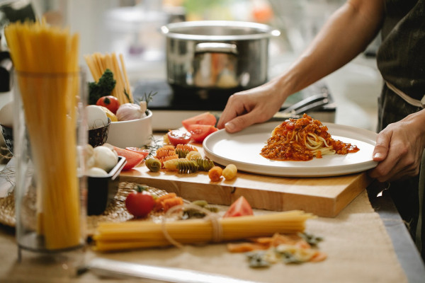 Guided Tour: Distillery, Limoncello, Cooking Class and Lunch