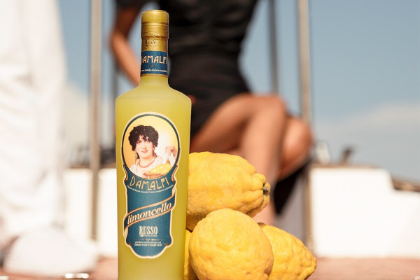 Guided Tour: Distillery, Limoncello, Cooking Class and Lunch