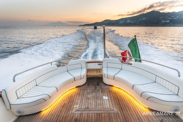 APREAMARE (38) Private tour in Premium Yacht from Sorrento to Capri and Positano