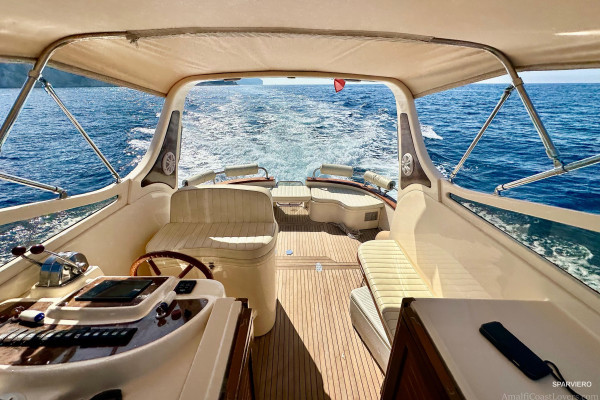 GOZZO SPARVIERO - Private tour in Premium Yacht from Sorrento to Capri and Positano