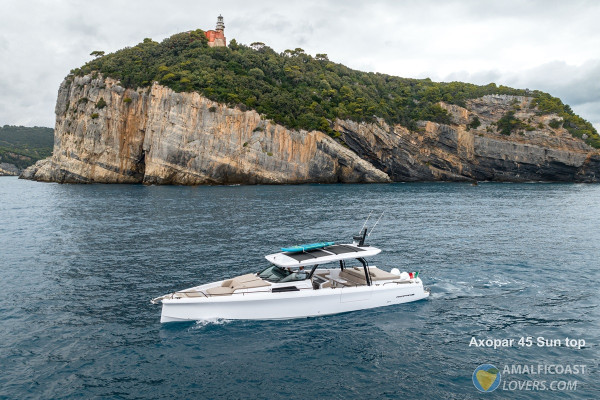 Rent Yacht Axopar 45 Sun Top con Skipper from naples
