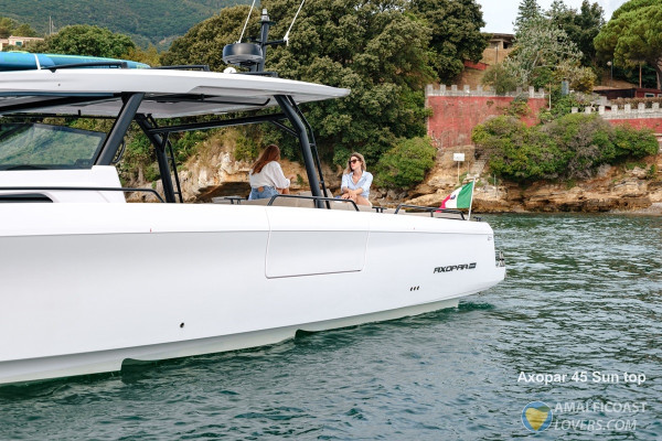 Rent Yacht Axopar 45 Sun Top con Skipper from naples
