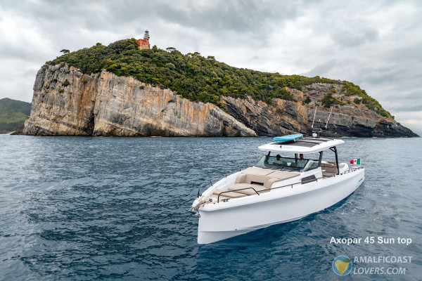 Rent Yacht Axopar 45 Sun Top con Skipper from naples

