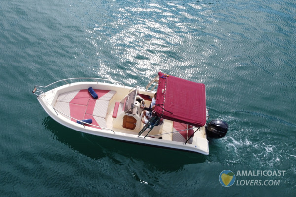 Private tour by 40cv boat from Salerno to Amalfi and Positano
