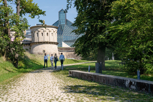 Luxembourg City Tour with the minibus in the City 2