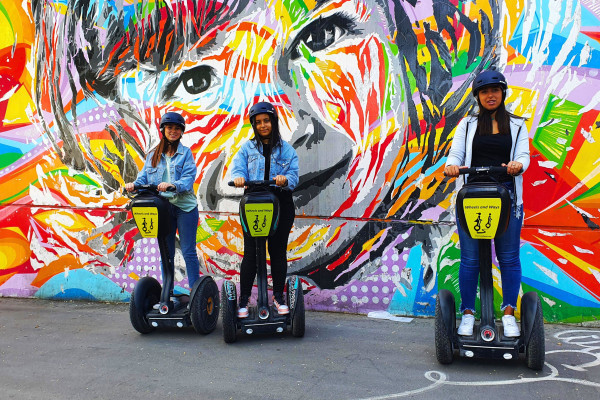 Street art Murals / Original Paris / Family Tour