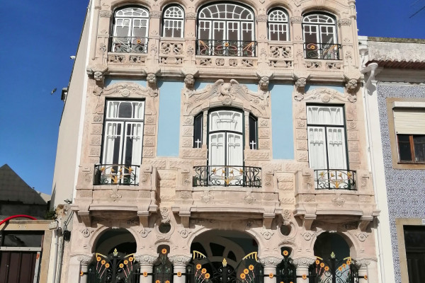 Porto Outside