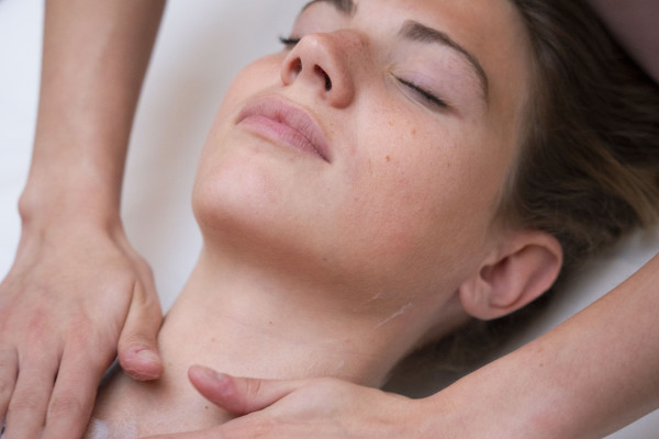 50mins Body massage at Hot Springs Pools THEIA 